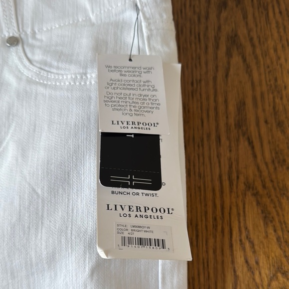 Liverpool Women's White Shorts - Picture 2 of 5